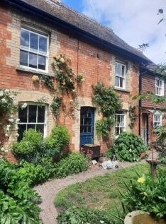 small house1.jpg