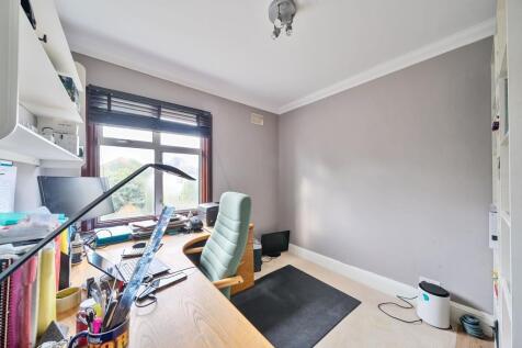Bedroom/Study