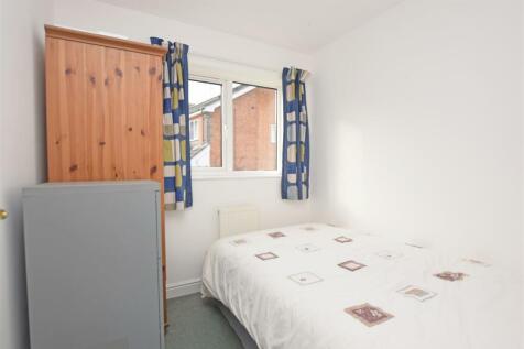 Bedroom 4.JPG