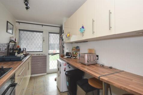 Kitchen V2.JPG