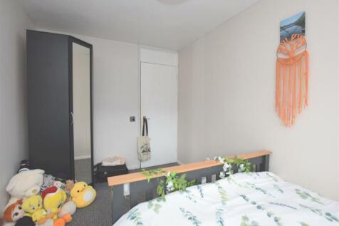 Bedroom 2 V2.JPG