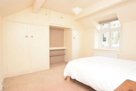 Bedroom 2.JPG