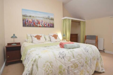 Bedroom 1.JPG