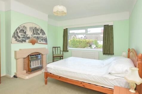 Bedroom 1.JPG