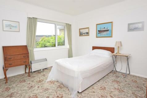 Bedroom 2.JPG