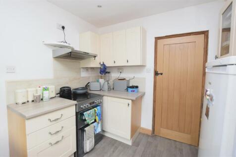 Kitchen V2.JPG
