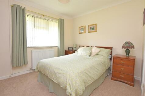 Bedroom 1.JPG
