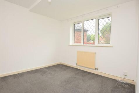 Bedroom 2.JPG
