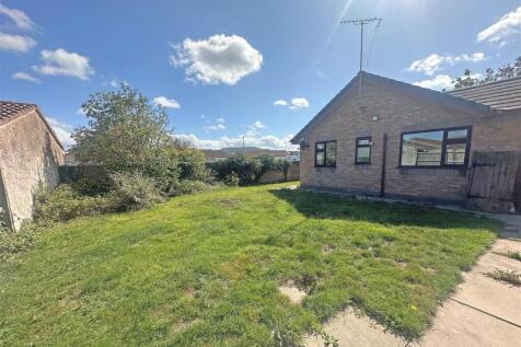 Back garden View 2.jpg