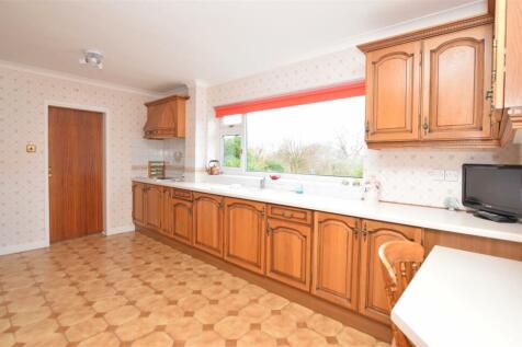 Kitchen V3.JPG