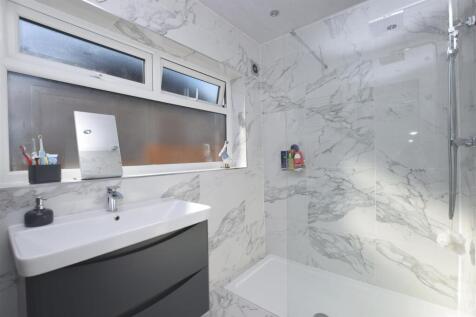 Bathroom V2.JPG
