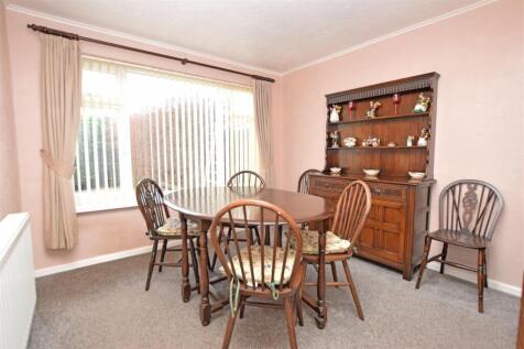 Dining Room.JPG