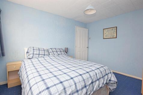 Bedroom 2 V2.JPG