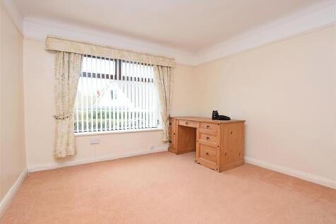 Ground floor bedroom V2.JPG
