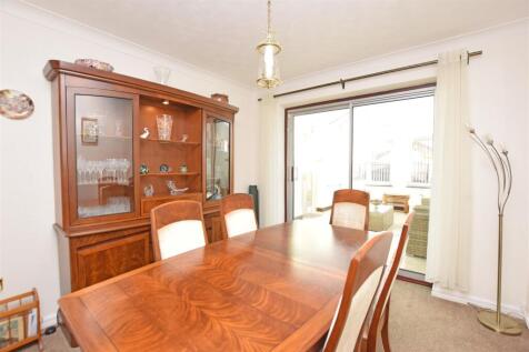 Dining Room.JPG