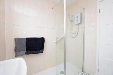 Bathroom V2.JPG