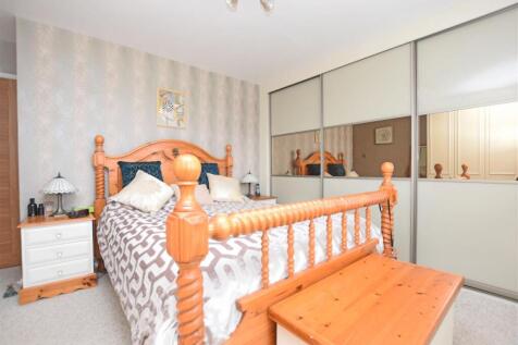Bedroom 1.JPG