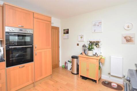 Kitchen V3.JPG