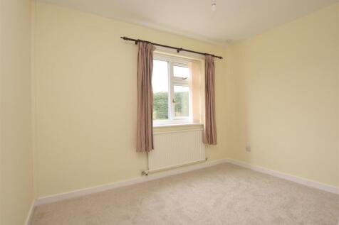 Bedroom 2.JPG