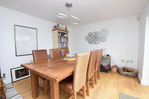Dining Room V2.JPG