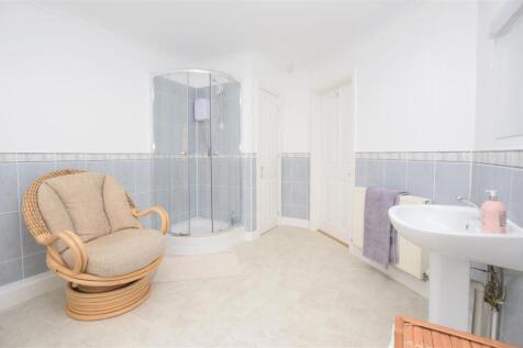 Bathroom V2.JPG