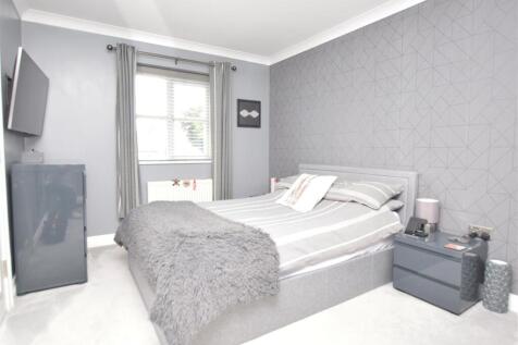 Bedroom 2.JPG