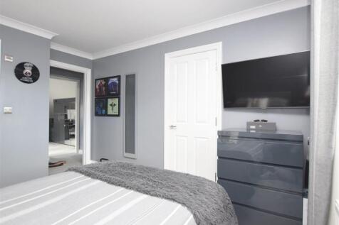 Bedroom 2 V2.JPG