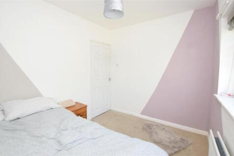 Bedroom 3 V2.JPG