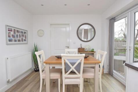 Dining Area.JPG