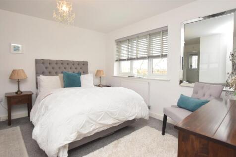 Bedroom 1.JPG