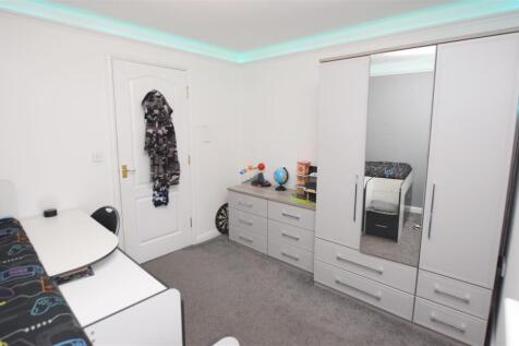 Bedroom 3 V2.JPG