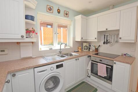 Kitchen V2.JPG