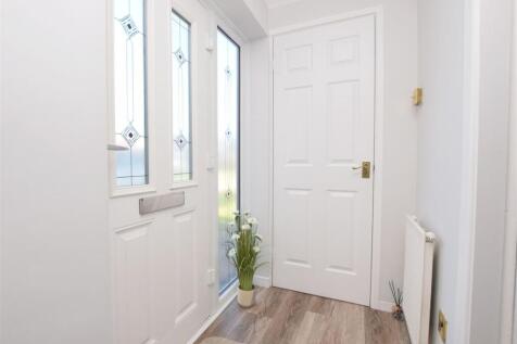 Entrance hall.JPG