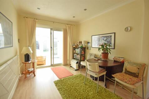 Dining Room.JPG