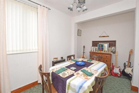 Dining Room.JPG