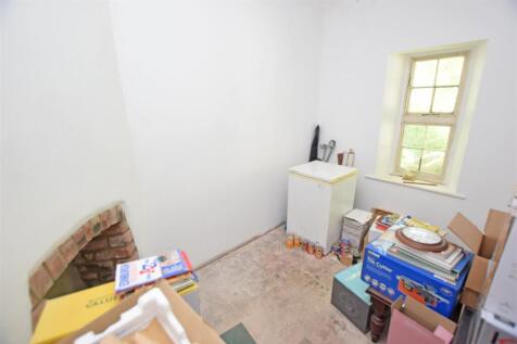 Bedroom 2 MYL.JPG