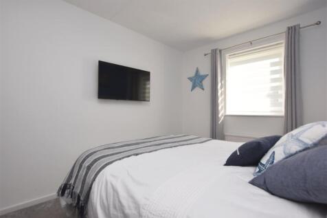 Bedroom 2 V2.JPG