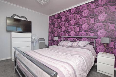 Bedroom 2 V2.JPG