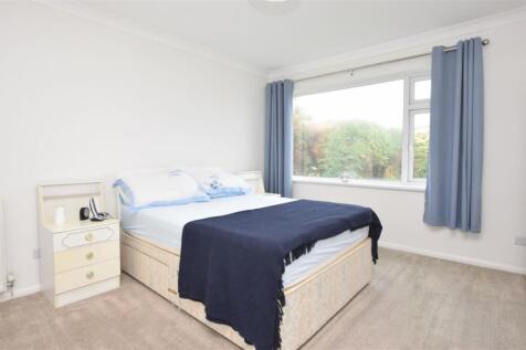 Bedroom 1.JPG