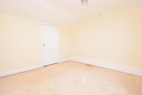 Bedroom 2.JPG