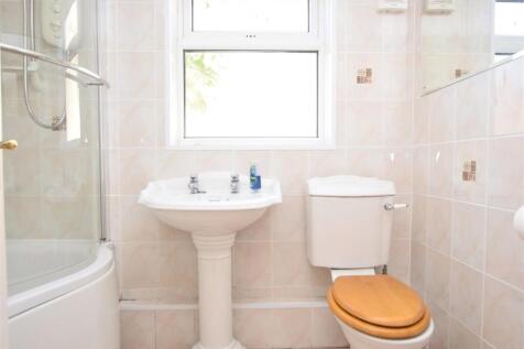 Bathroom.JPG