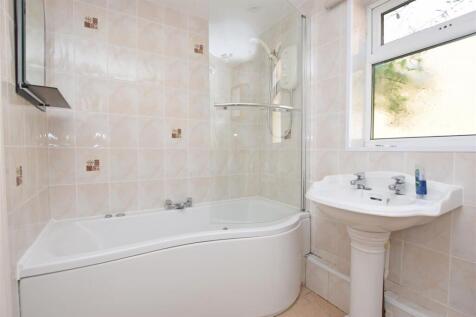 Bathroom V2.JPG