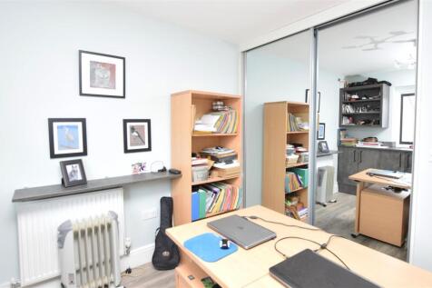 Bedroom 3 V2.JPG