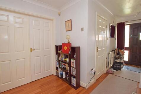 Hallway V2.JPG