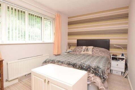 Bedroom 2.JPG