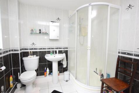 Bathroom V2.JPG