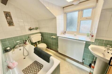 bathroom.jpeg
