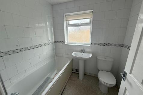 bathroom.jpeg