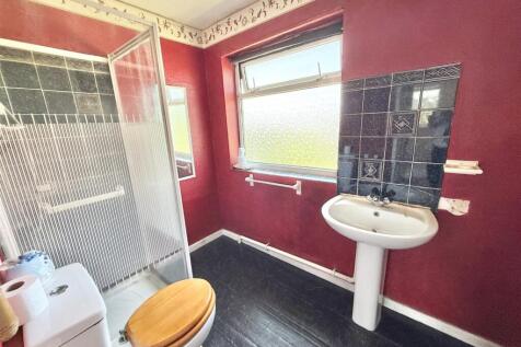 Shower Room.jpg