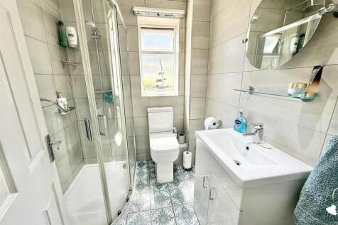 shower-room.jpg